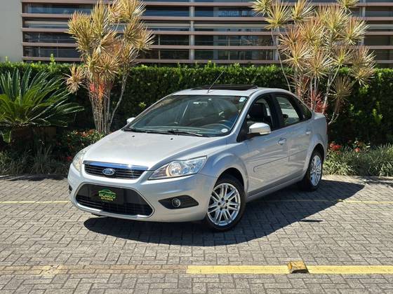 FORD FOCUS 2.0 GHIA SEDAN 16V FLEX 4P AUTOMÁTICO
